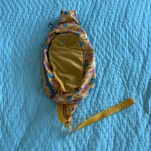 YELLOW FLORAL OSPREY DAYLITE SLING - NEVER USED